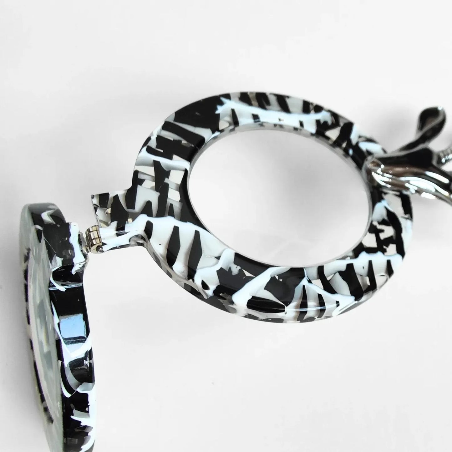 BLACK/WHITE GAZELLE - HIGH FASHION READING GLASSES